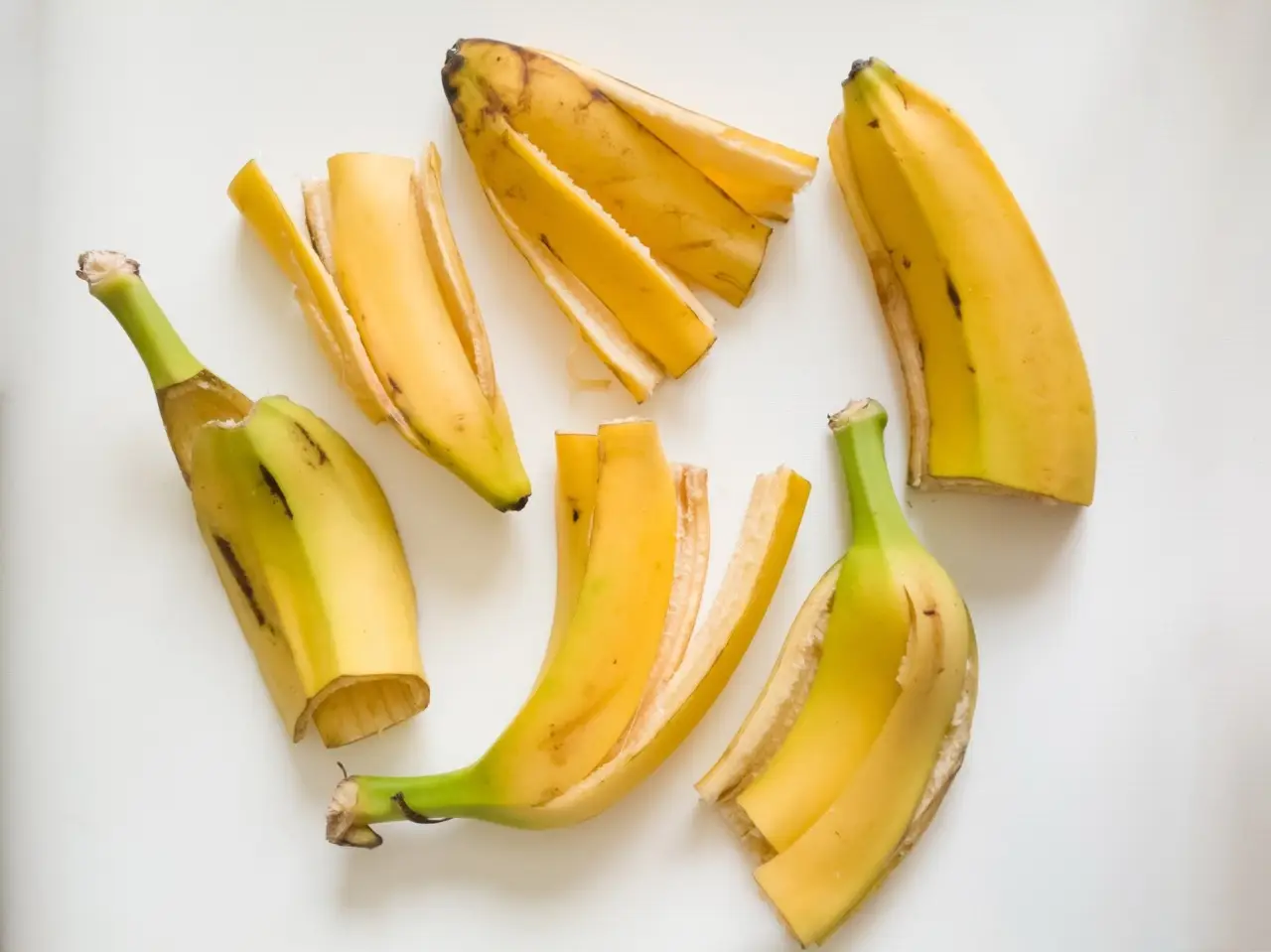Come usare la buccia di banana per far crescere più forti le tue piante di casa Come usare la buccia di banana per far crescere più forti le tue piante di casa