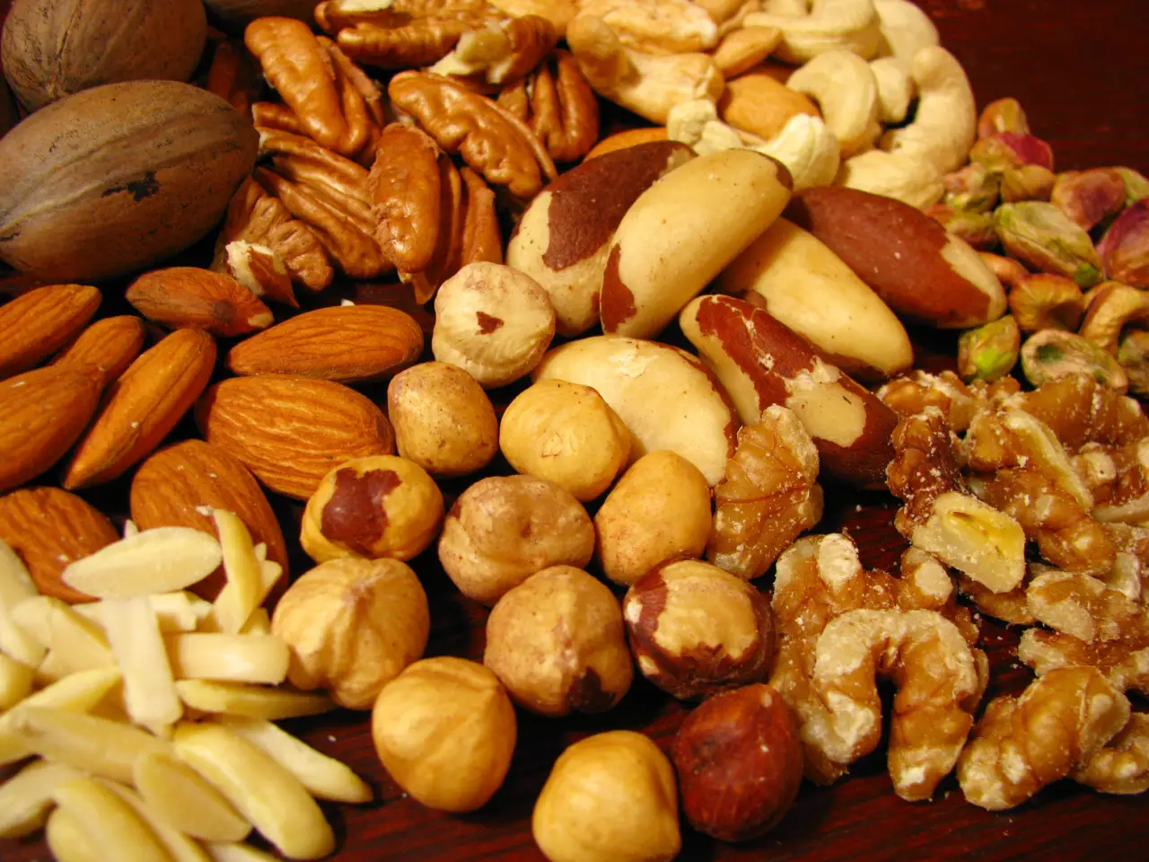 Semi e frutta secca che favoriscono l’equilibrio glicemico nel lungo termine Semi e frutta secca che favoriscono l’equilibrio glicemico nel lungo termine