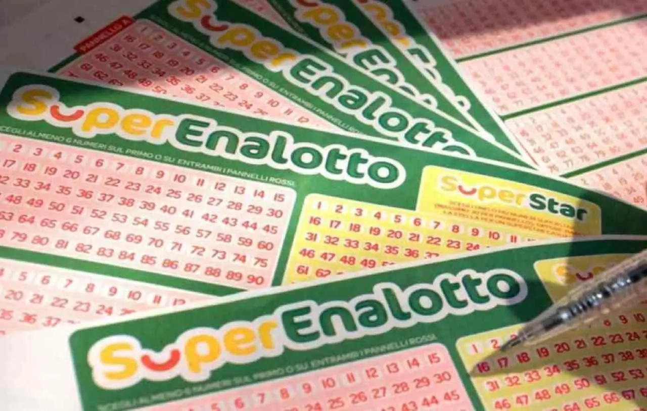 SuperEnalotto: quanti soldi vanno al notaio in caso di una vincita milionaria e perché è necessario?