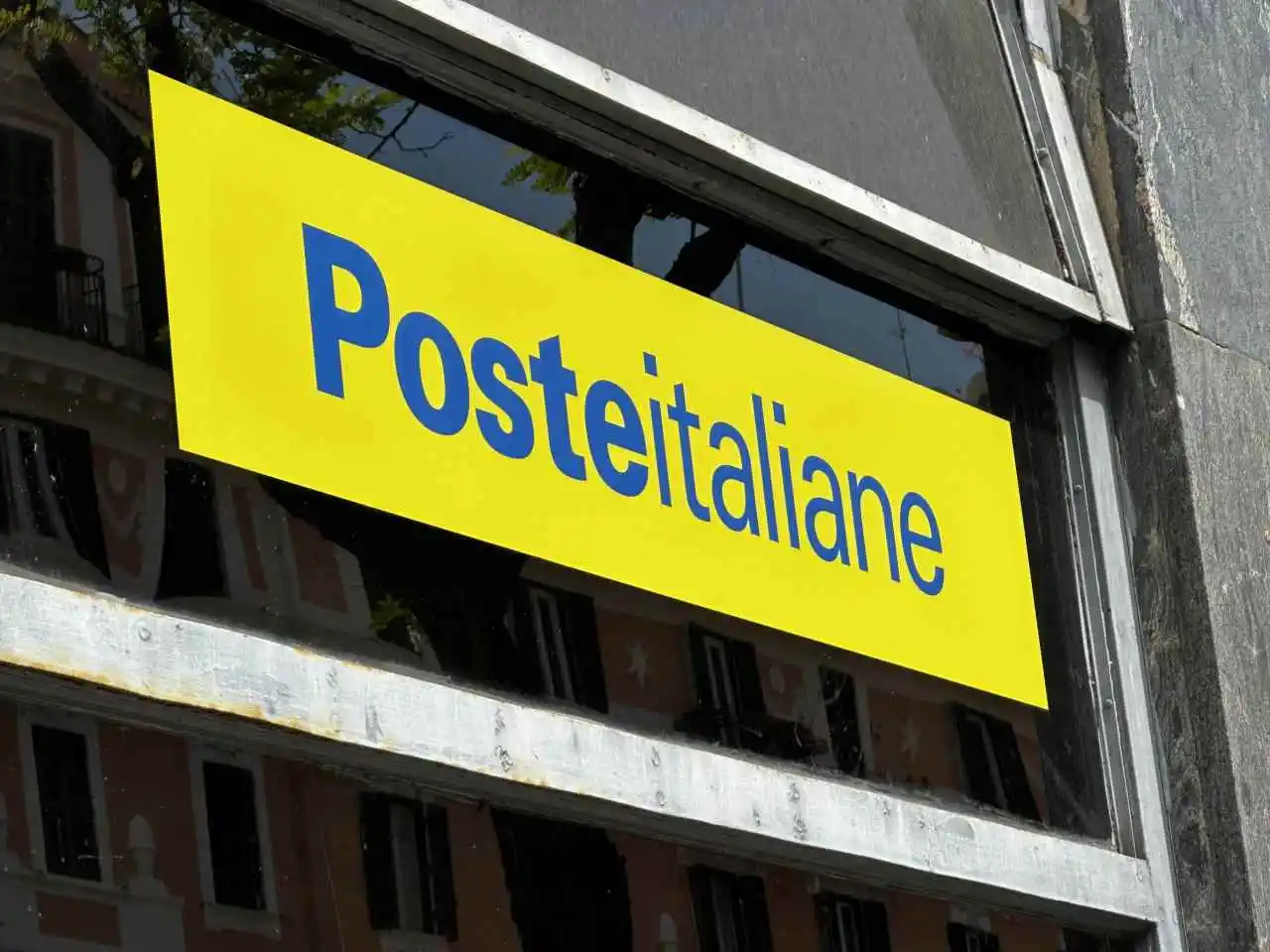 Cosa succede se superi i 5.000 euro su un libretto postale? Attenzione a questa soglia