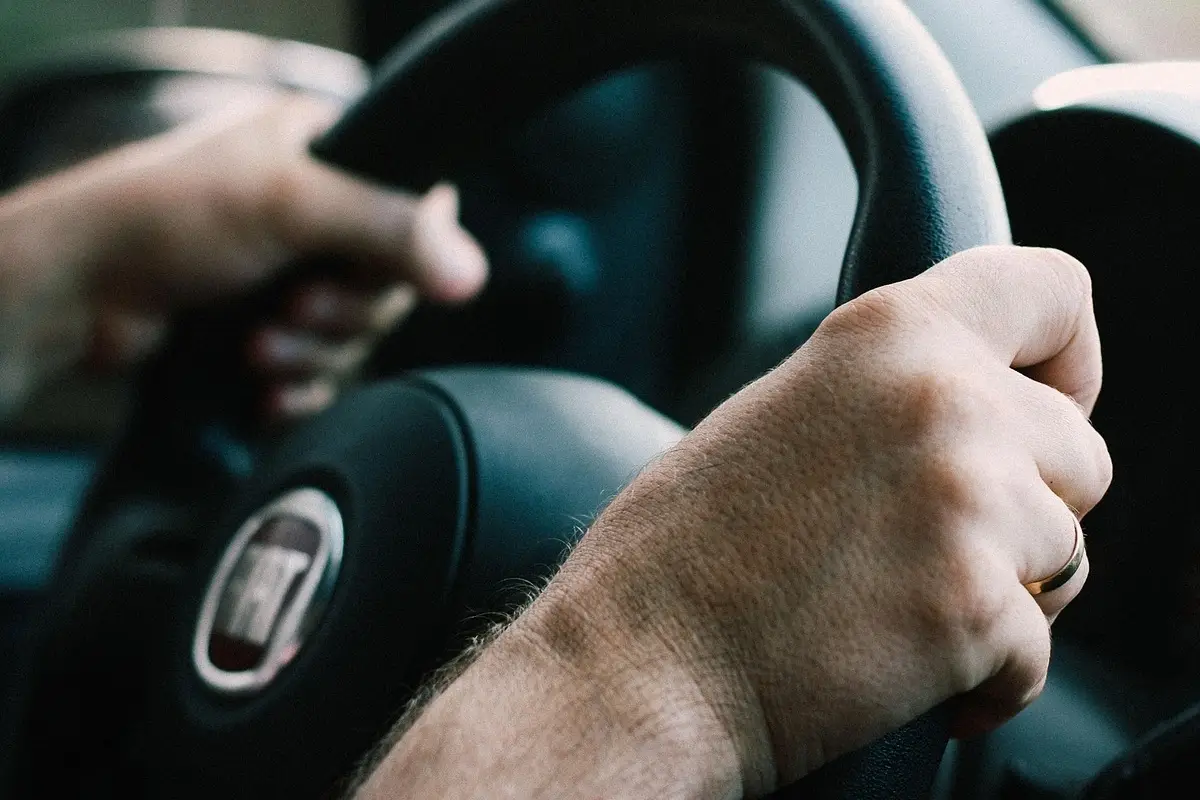 Nuove regole in arrivo: chi dovrà rifare l’esame di guida dopo i 70 anni Nuove regole in arrivo: chi dovrà rifare l’esame di guida dopo i 70 anni